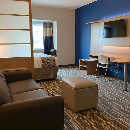 Microtel Inn & Suites By Wyndham Fountain Fort Carson Eksteriør billede