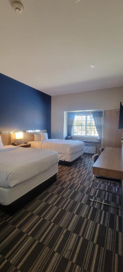Microtel Inn & Suites By Wyndham Fountain Fort Carson Eksteriør billede
