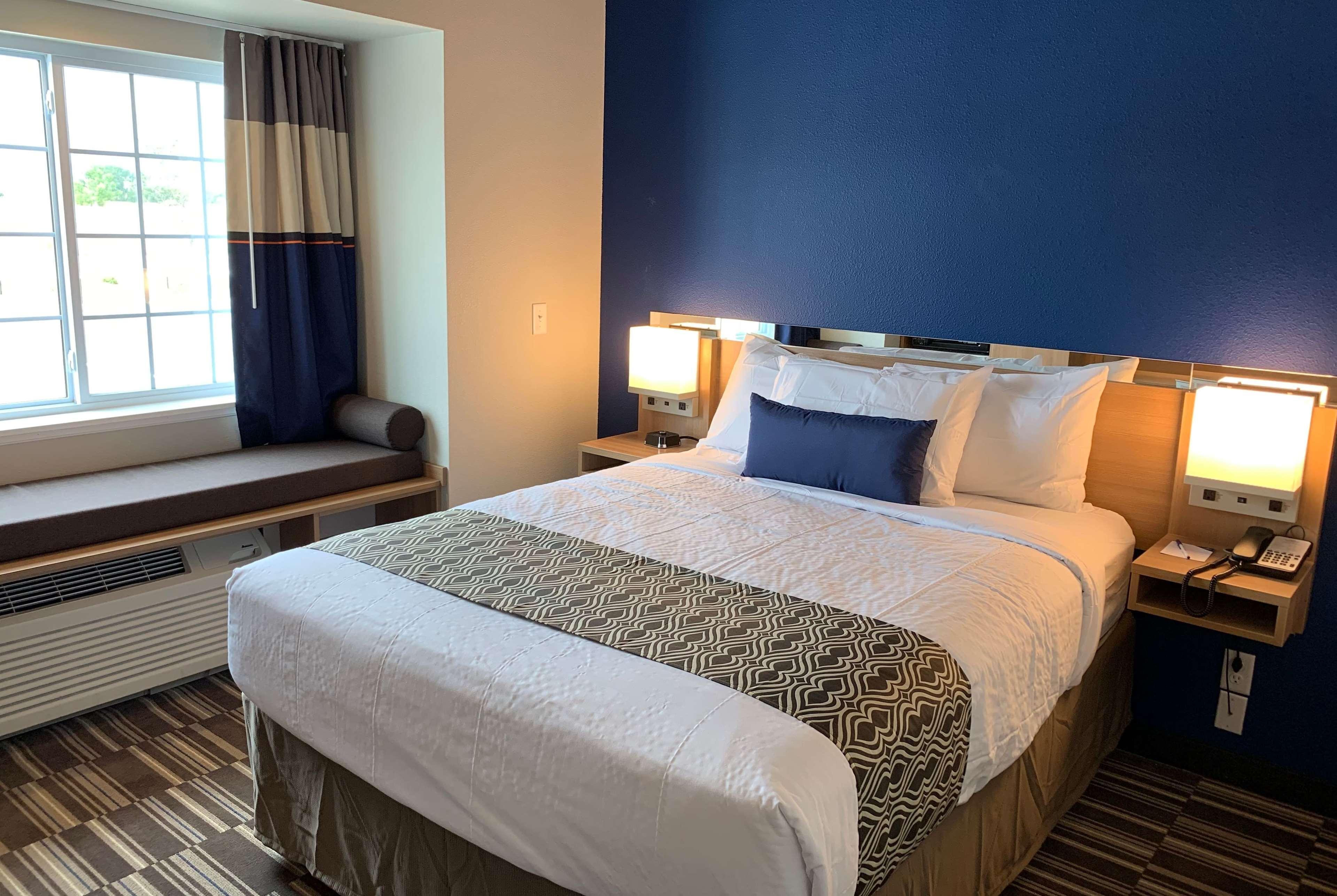 Microtel Inn & Suites By Wyndham Fountain Fort Carson Eksteriør billede